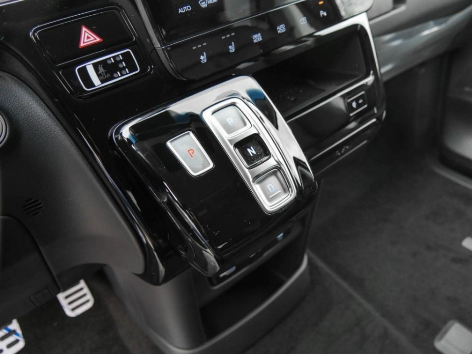 Hyundai Staria Signature HEV - foto 9