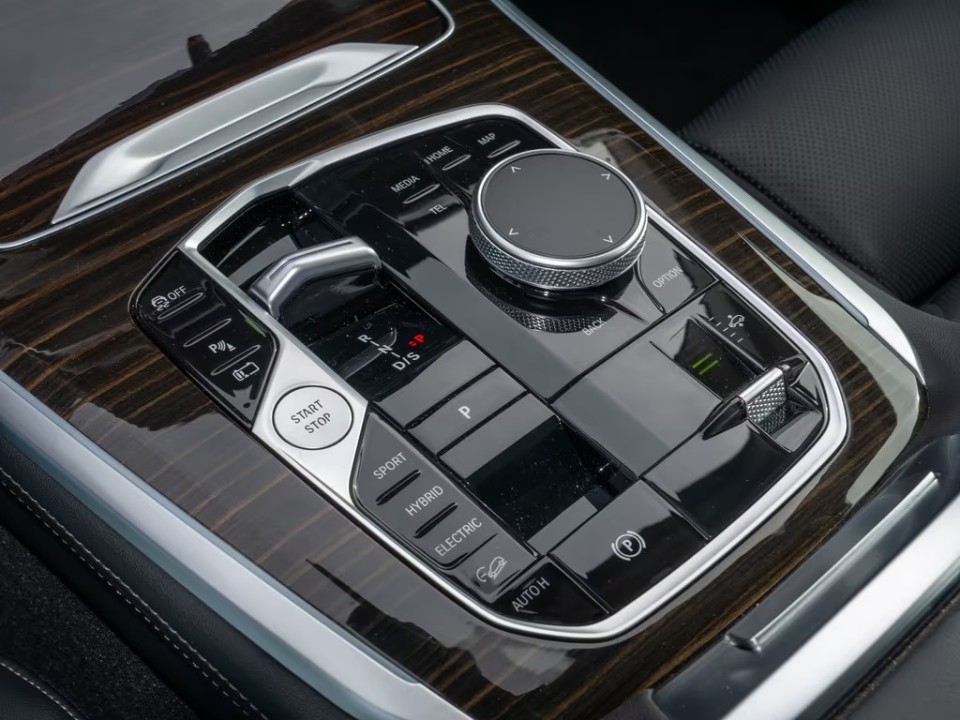 BMW X5 xDrive50e - foto 9