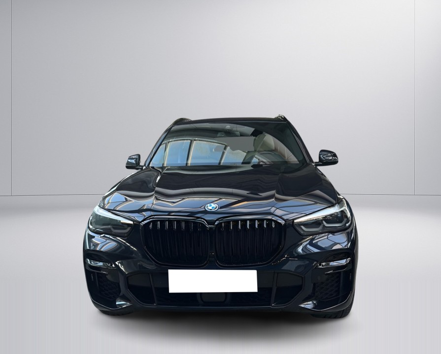 BMW X5 xDrive45e M-Sport (2)