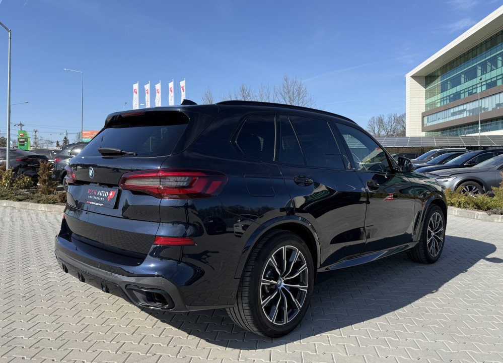 BMW X5 xDrive45e M-Sport (3)