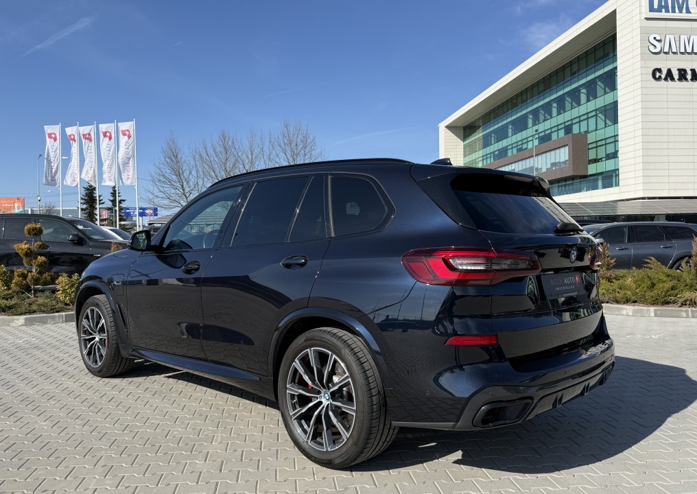 BMW X5 xDrive45e M-Sport (5)