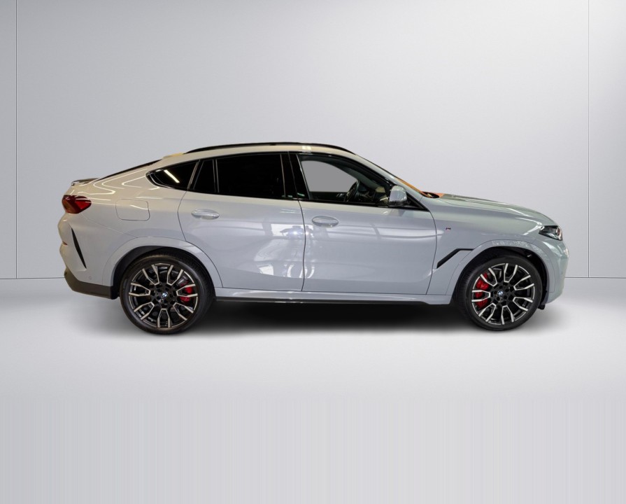 BMW X6 xDrive40i M-Sport (2)