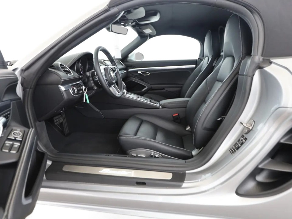 Porsche 718 Boxster - foto 12