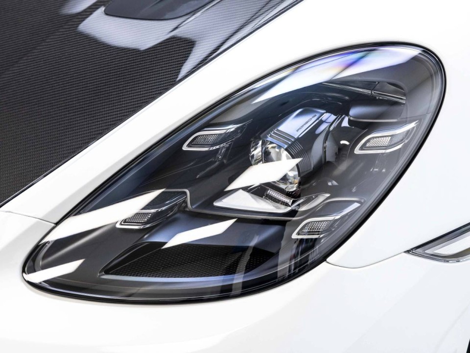 Porsche 718 Spyder RS - foto 27