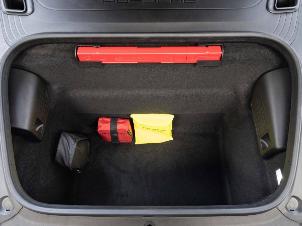 Porsche 718 Spyder RS - foto 30