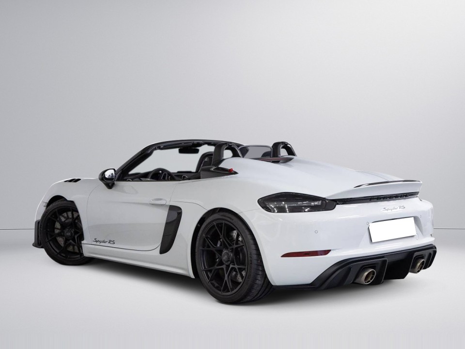 Porsche 718 Spyder RS (5)