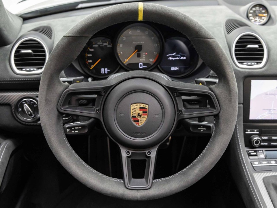 Porsche 718 Spyder RS - foto 13