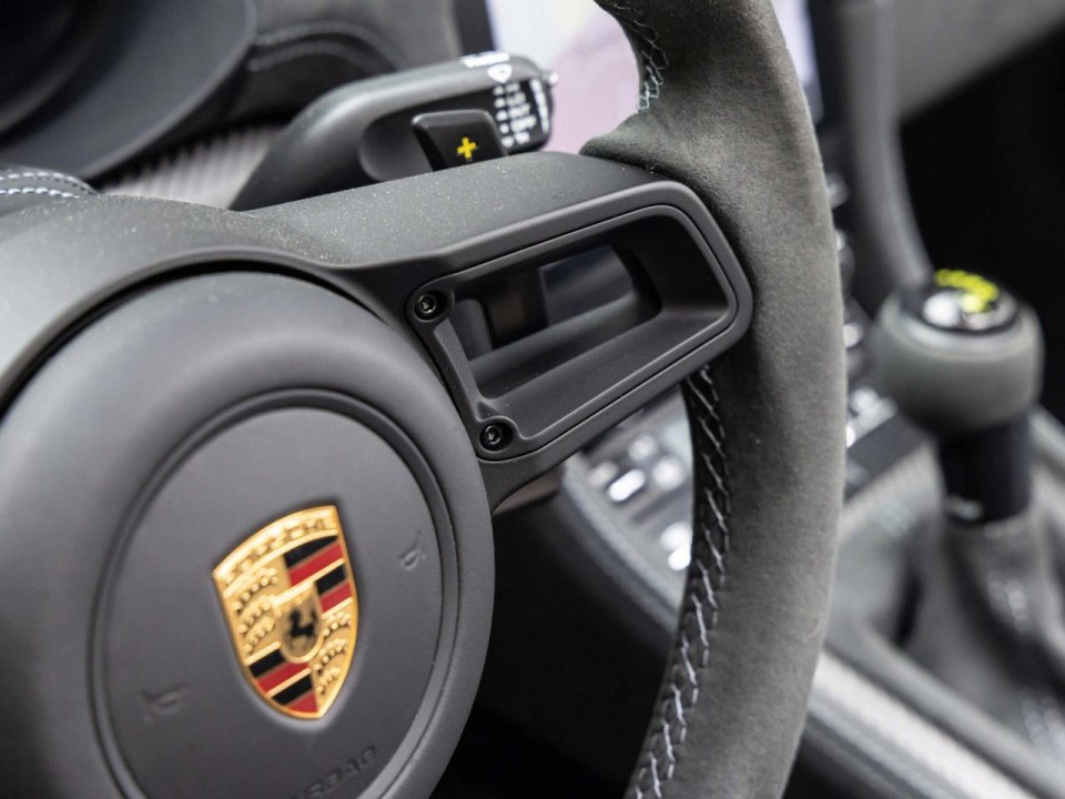 Porsche 718 Spyder RS - foto 17