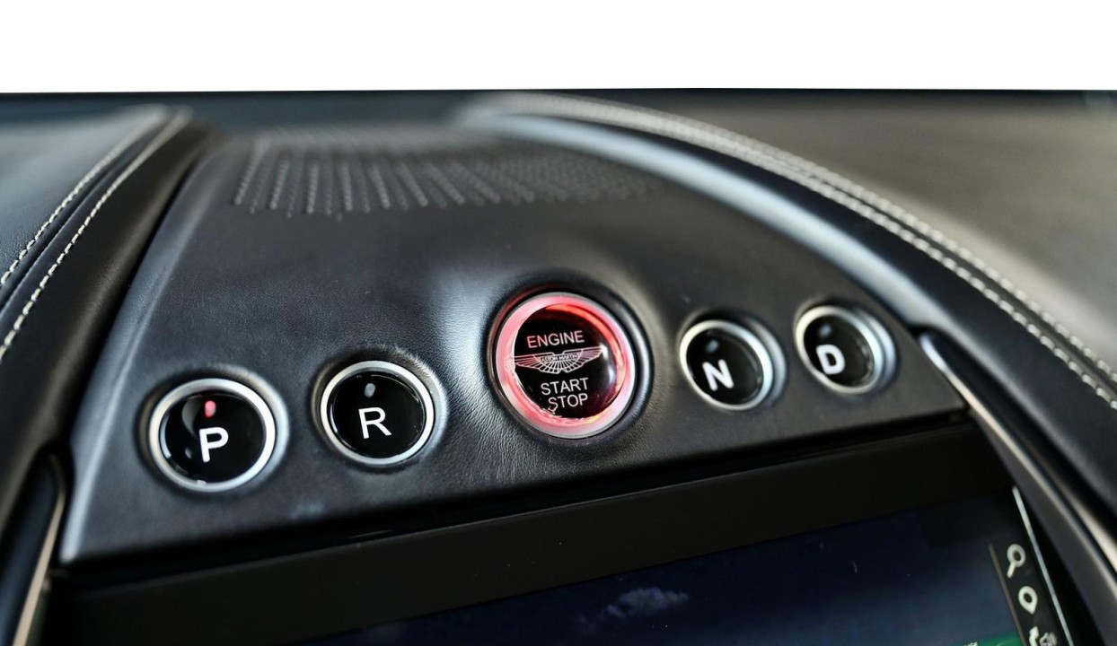 Aston Martin DBX 707 - foto 29