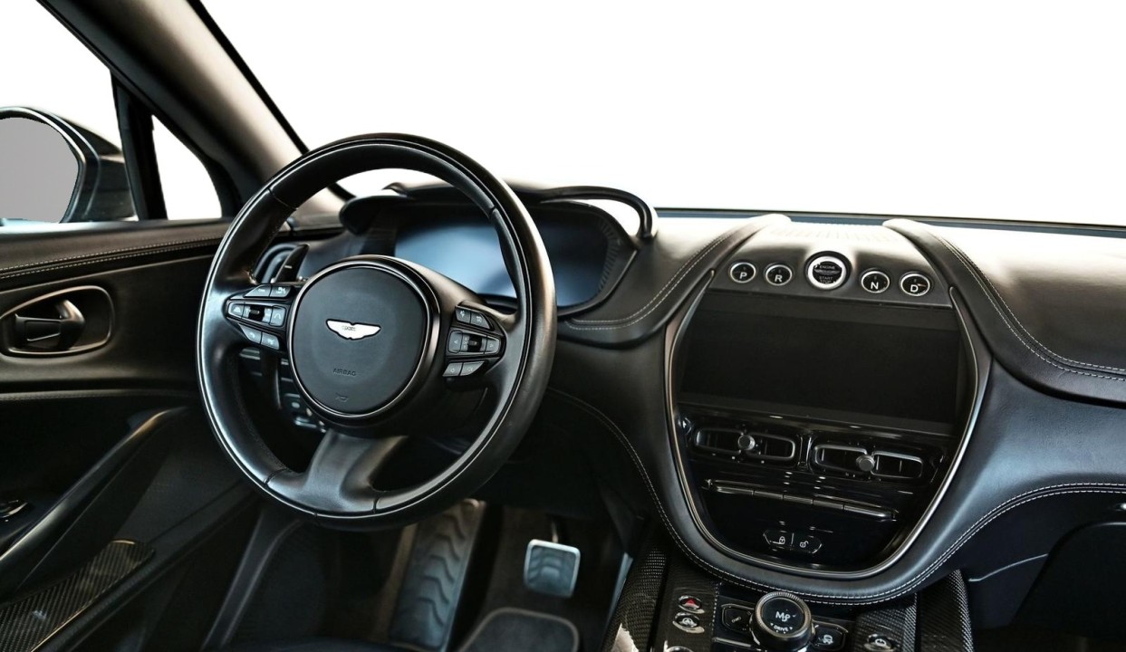 Aston Martin DBX 707 - foto 13