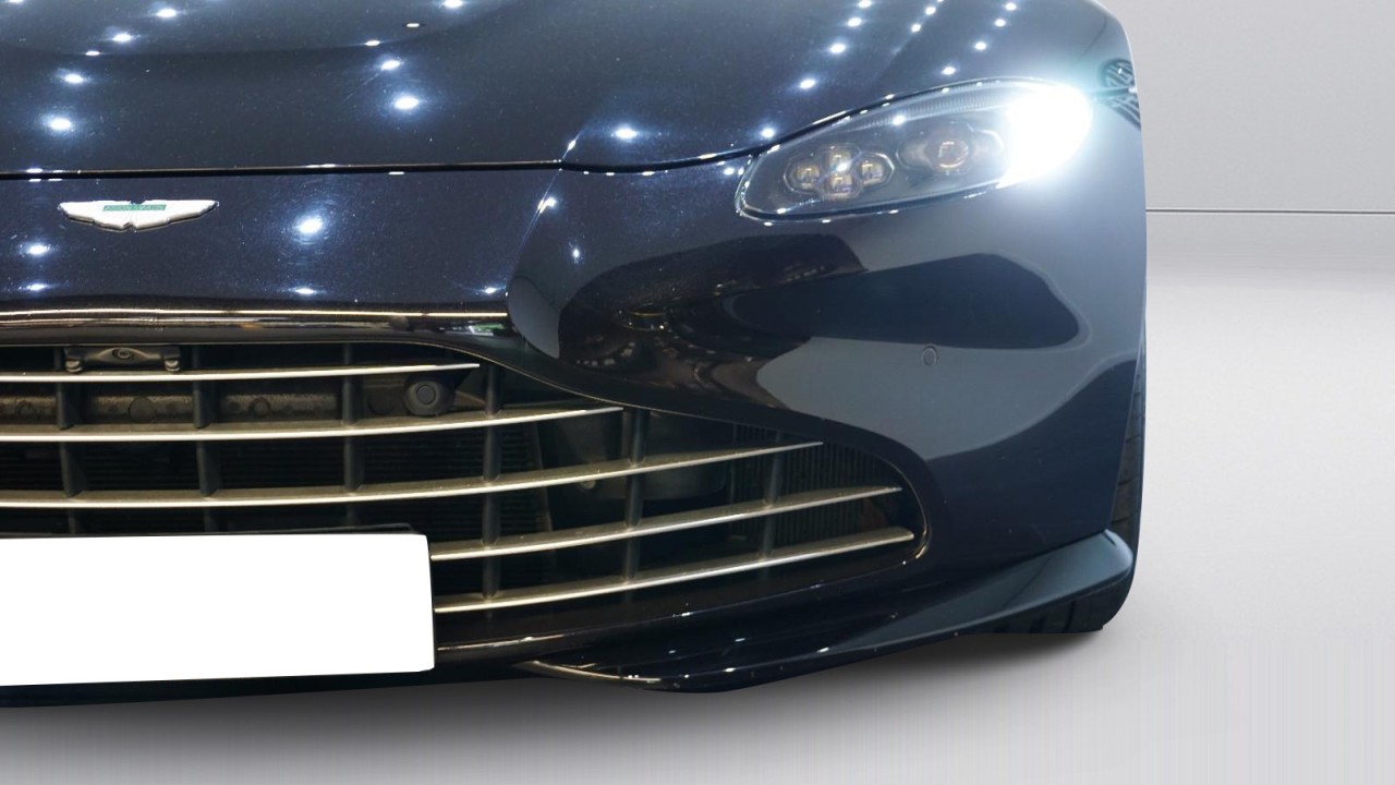 Aston Martin Vantage V8 - foto 26