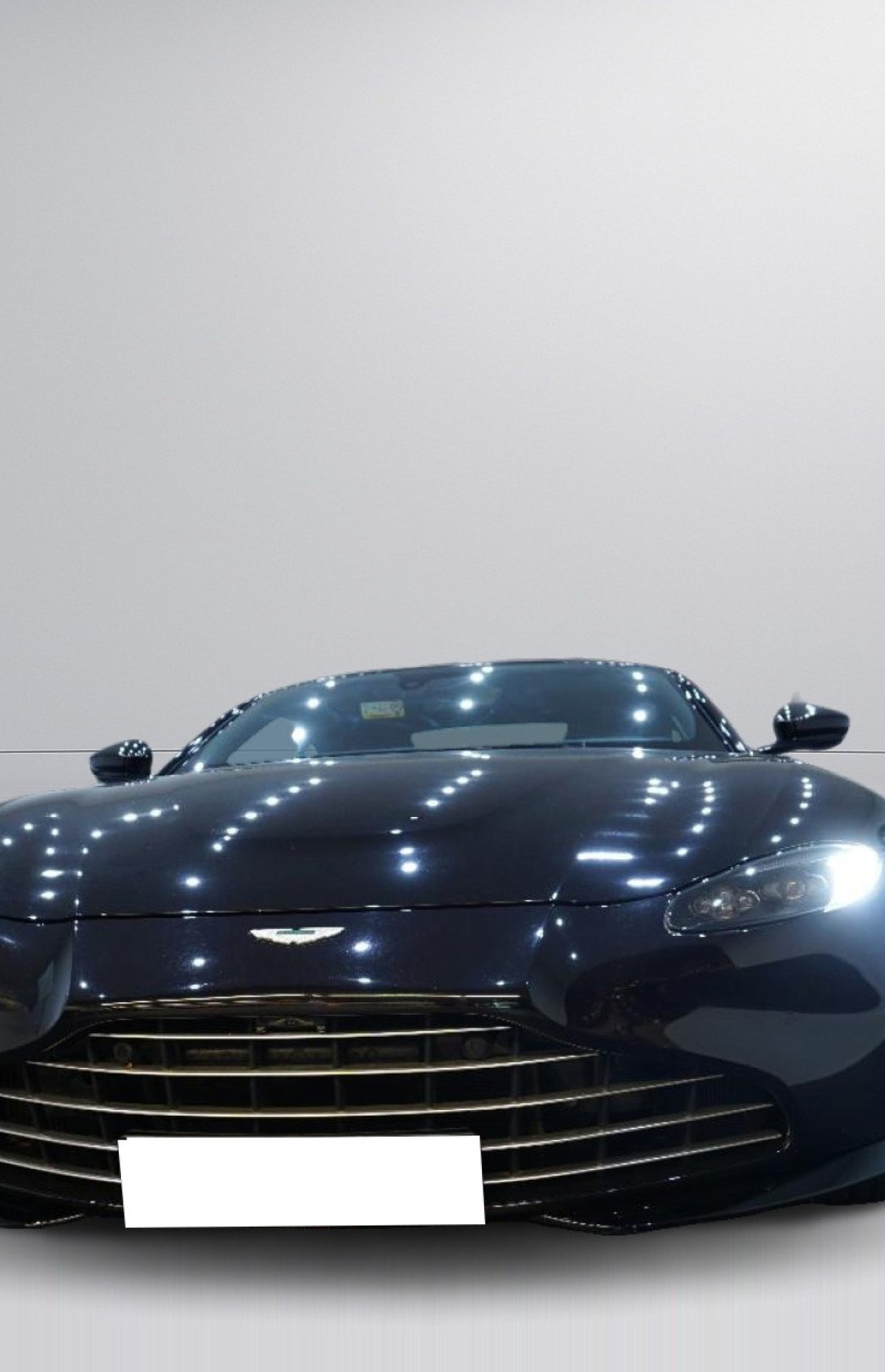 Aston Martin Vantage V8 - foto 25