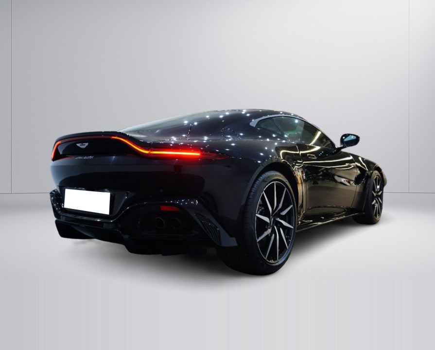 Aston Martin Vantage V8 (3)