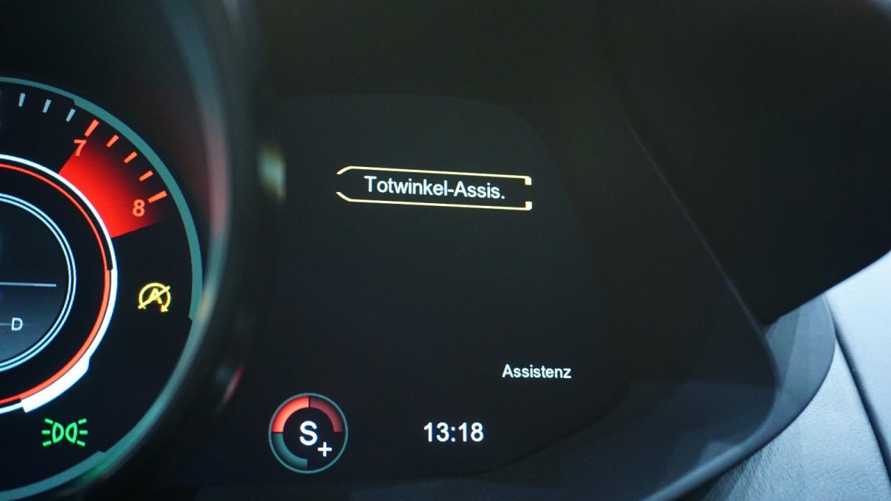 Aston Martin Vantage V8 - foto 20