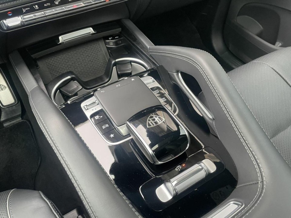 Mercedes-Benz GLS Maybach 600 - foto 12