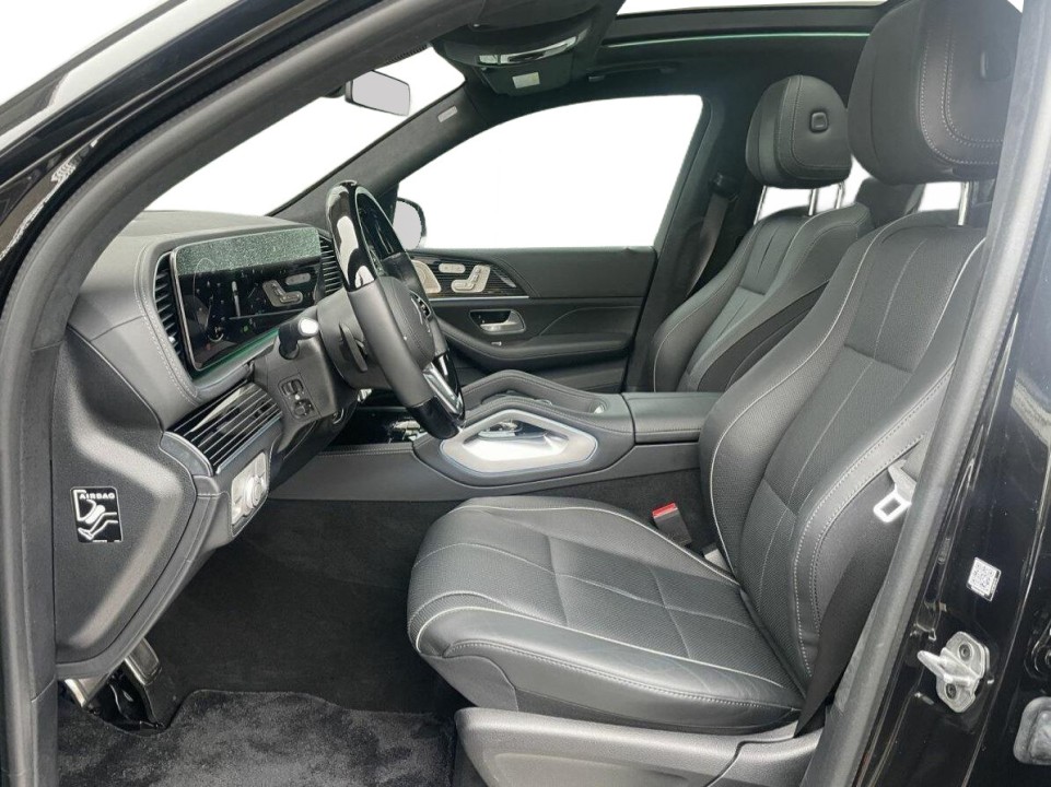 Mercedes-Benz GLS Maybach 600 (5)