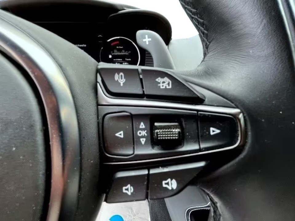 Aston Martin DBX - foto 13