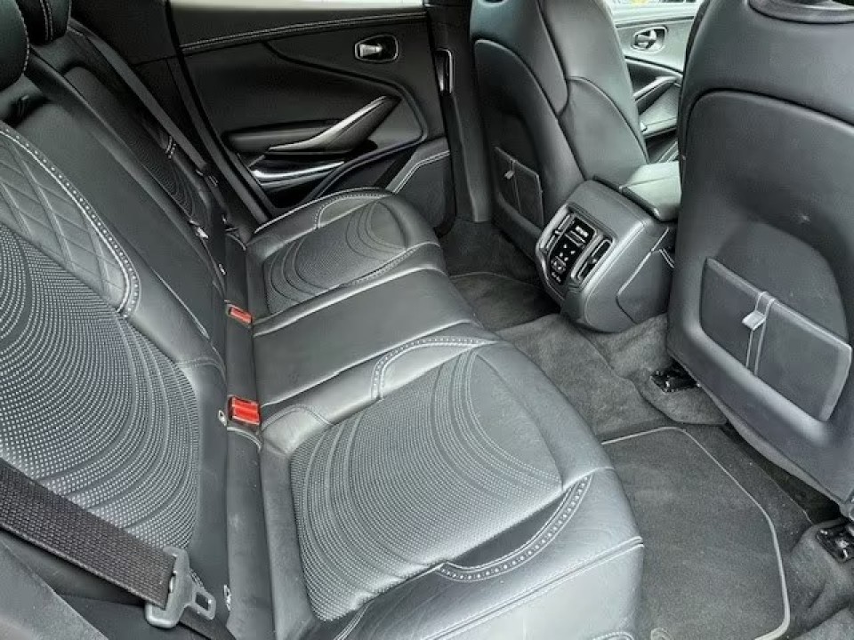 Aston Martin DBX - foto 19