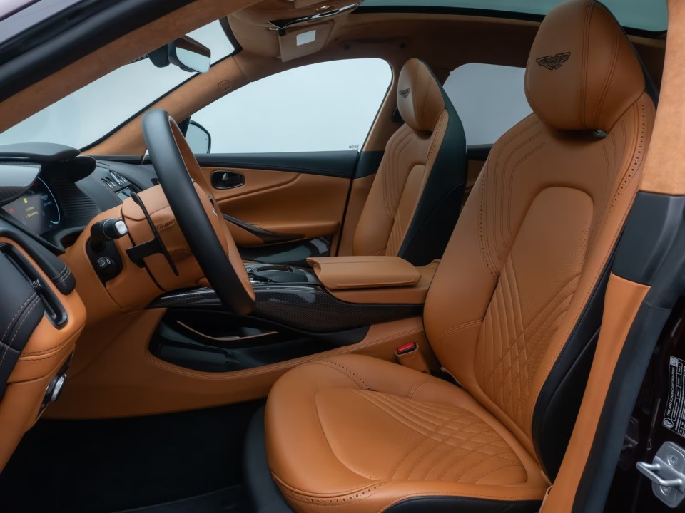 Aston Martin DBX - foto 19