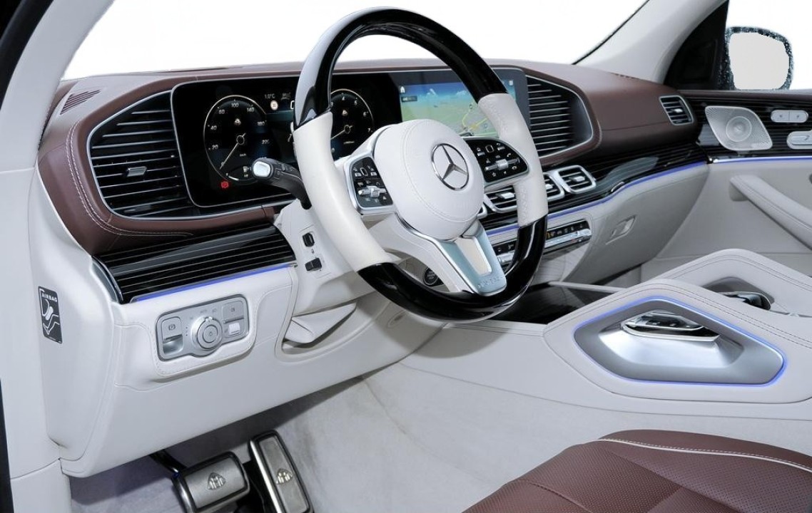 Mercedes-Benz GLS Maybach 600 - foto 9