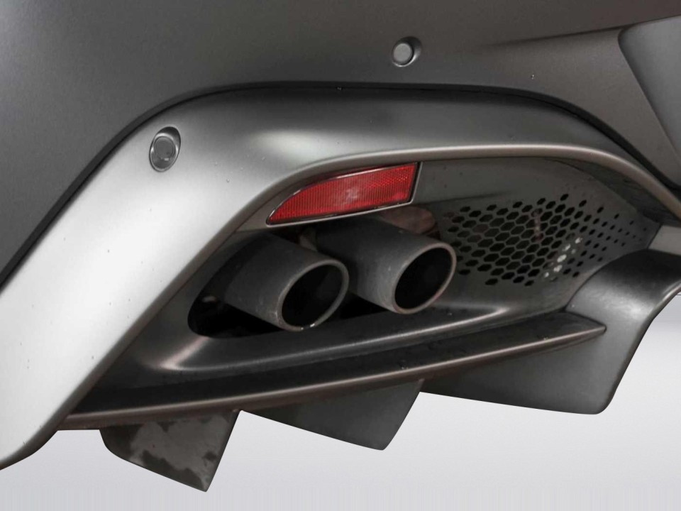 Aston Martin Vantage V8 Roadster - foto 24