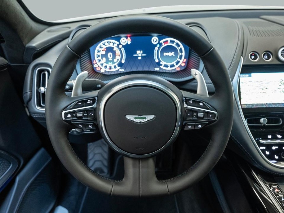 Aston Martin DBX - foto 12