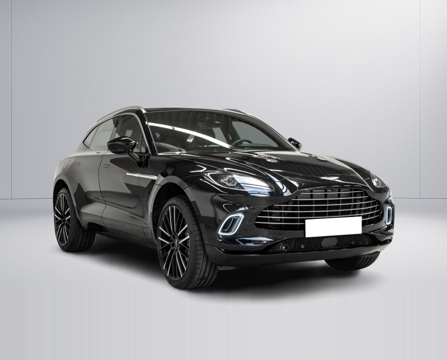 Aston Martin DBX (2)
