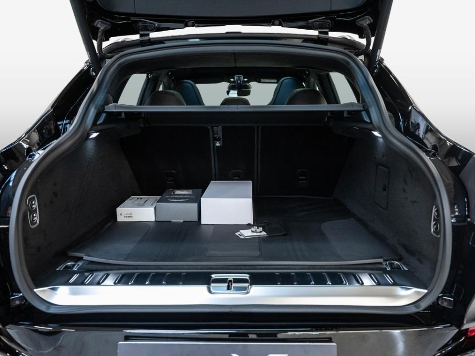 Aston Martin DBX - foto 23