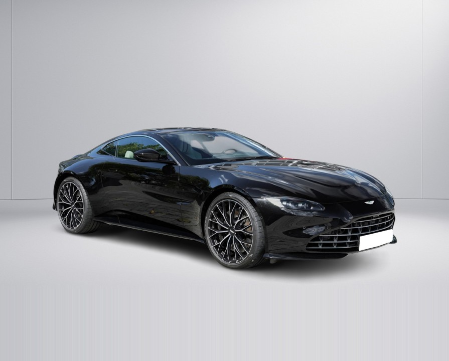 Aston Martin Vantage V8