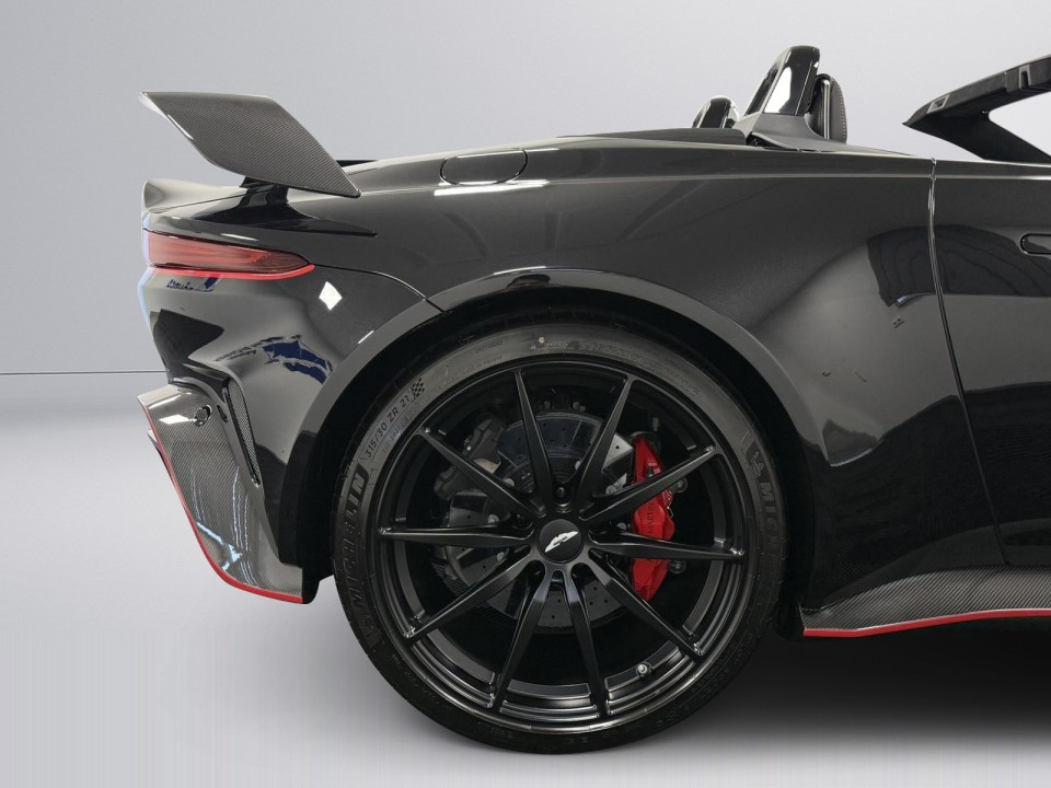 Aston Martin Vantage V12 Roadster - foto 38