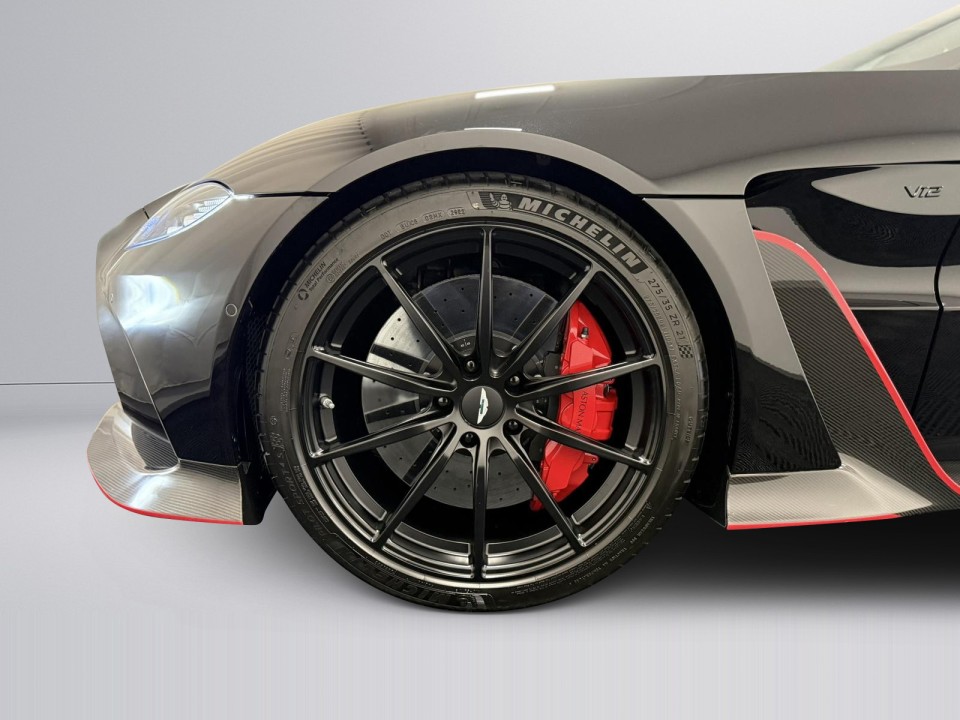 Aston Martin Vantage V12 Roadster - foto 37