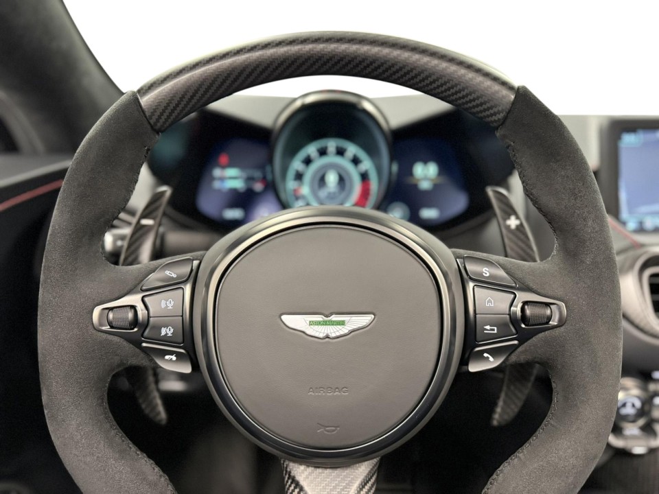 Aston Martin Vantage V12 Roadster - foto 24