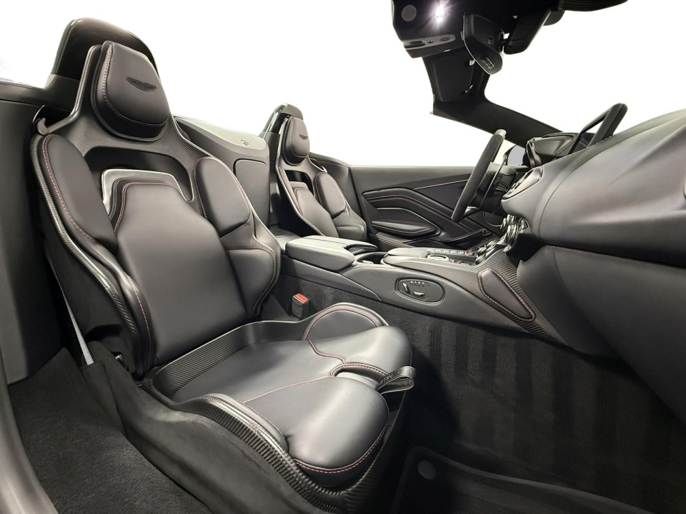 Aston Martin Vantage V12 Roadster - foto 17