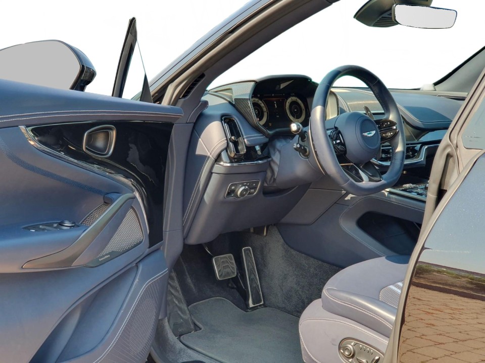 Aston Martin DBX 707 - foto 10