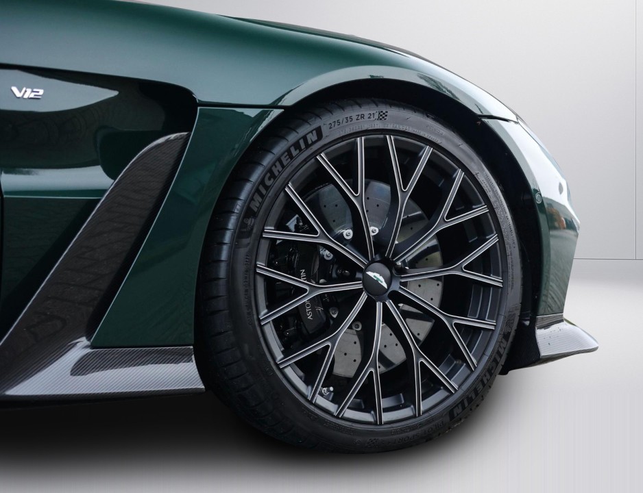 Aston Martin Vantage V12 - foto 42