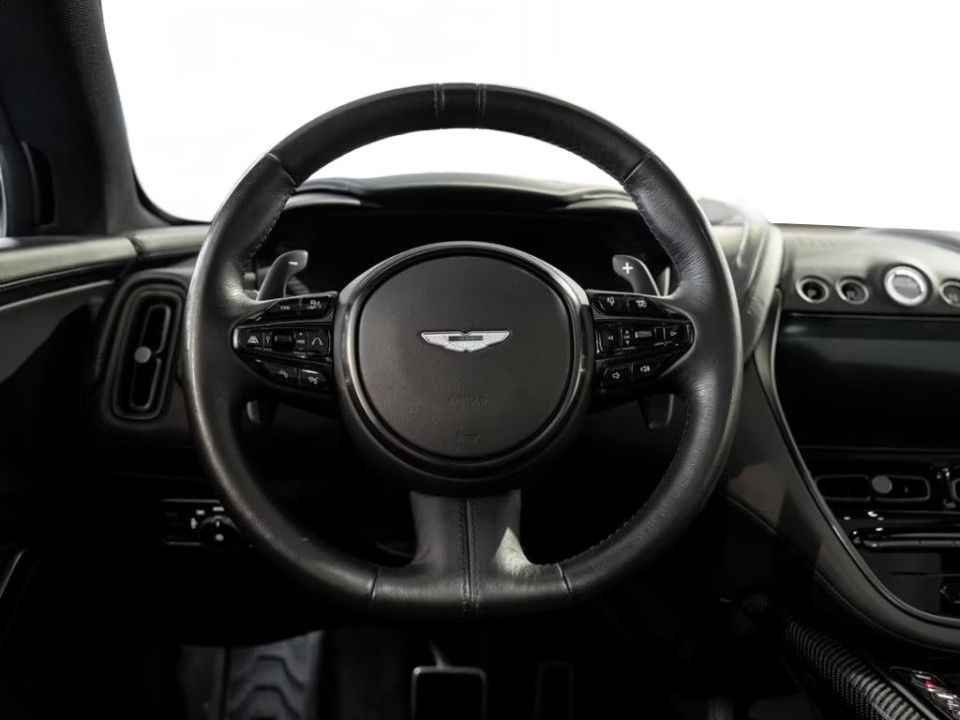 Aston Martin DBX - foto 6