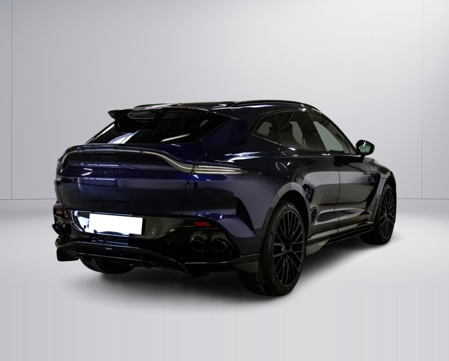 Aston Martin DBX 707 (3)