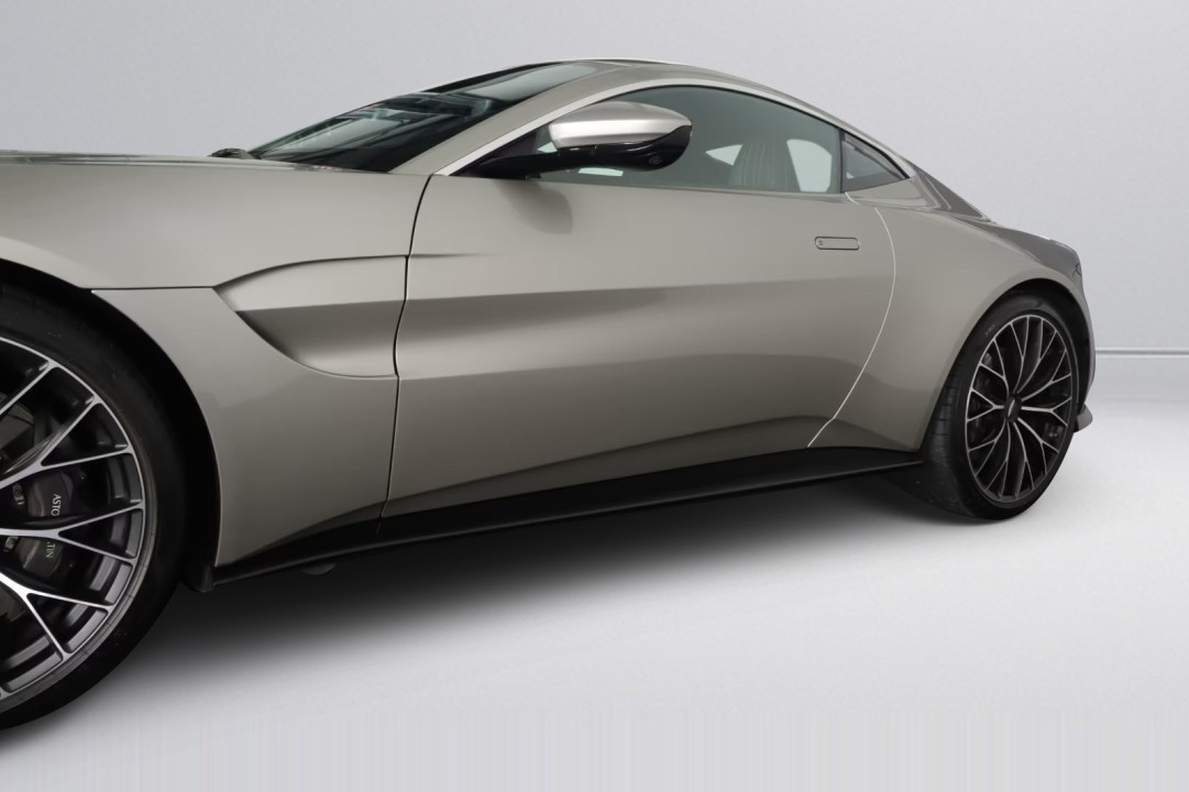 Aston Martin Vantage V8 - foto 24