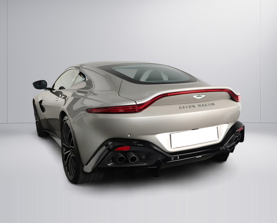 Aston Martin Vantage V8 (5)