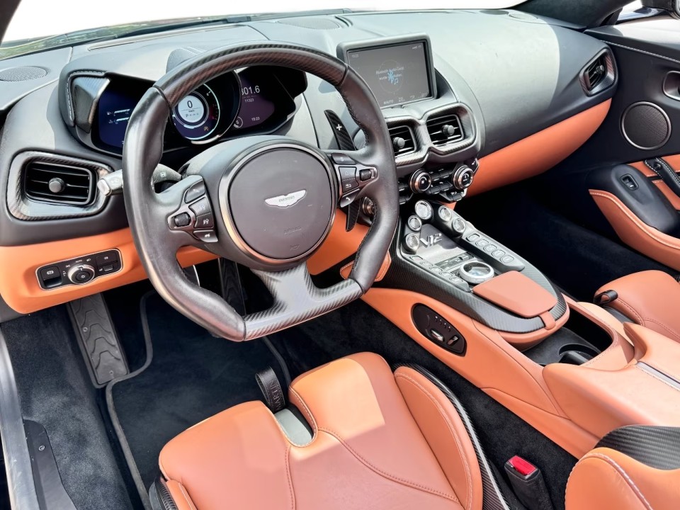 Aston Martin Vantage V12 Roadster - foto 6