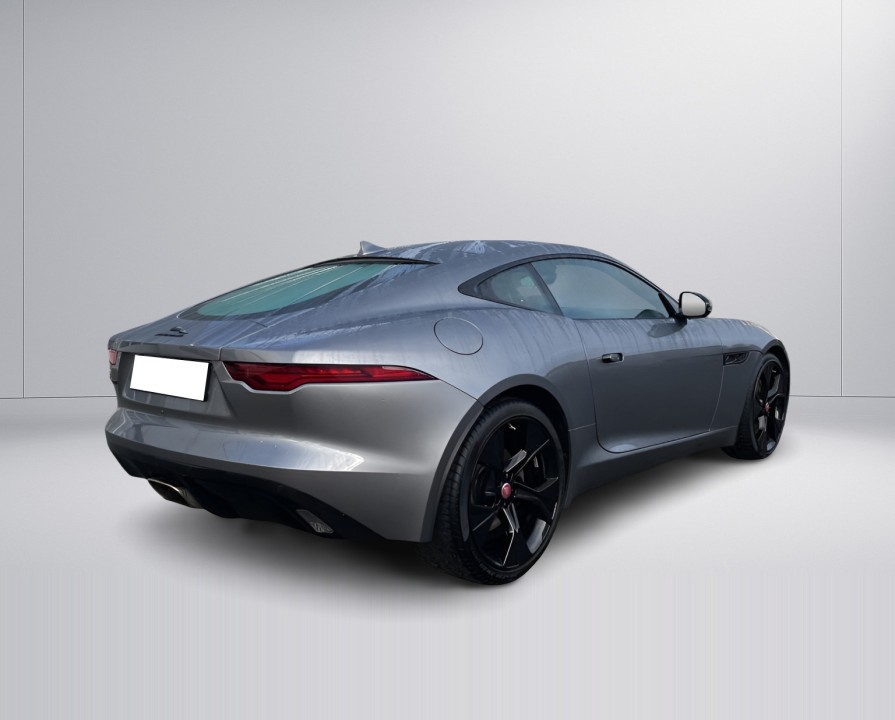 Jaguar F-Type P300 (3)
