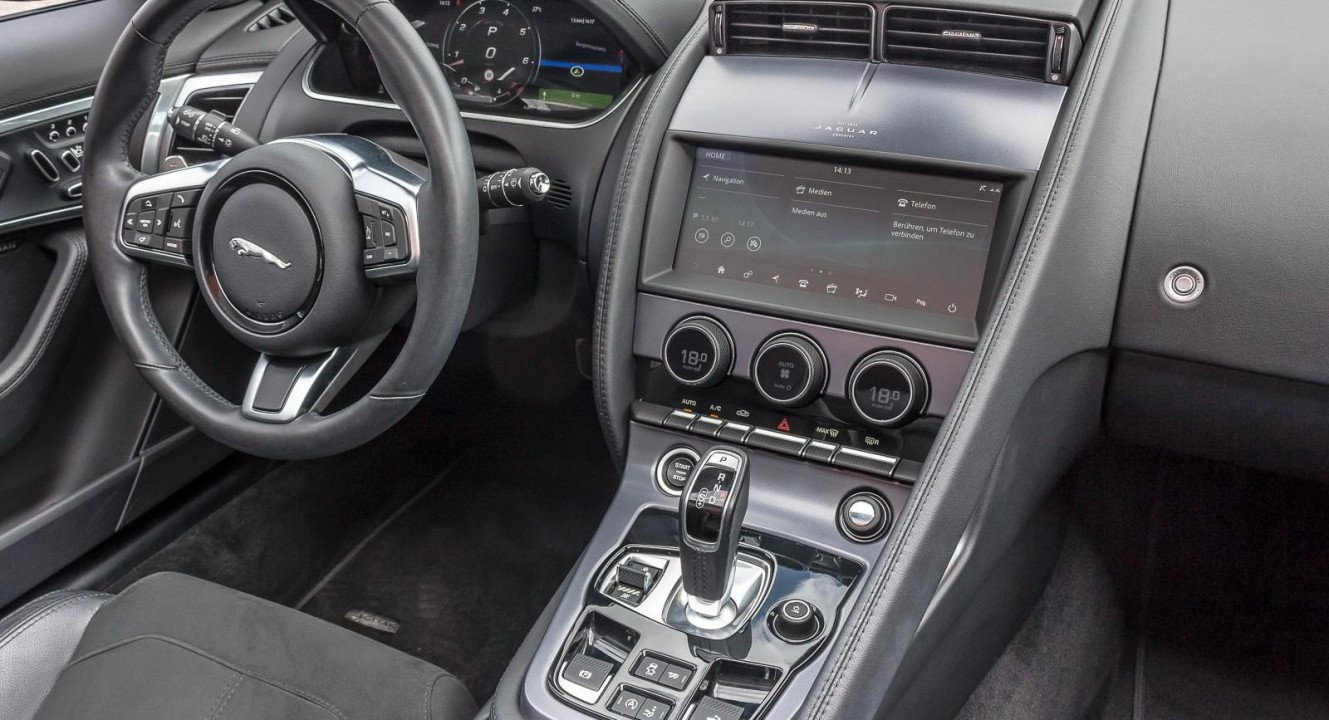 Jaguar F-Type P300 - foto 16