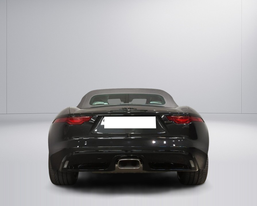 Jaguar F-Type P300 R-Dynamic (4)