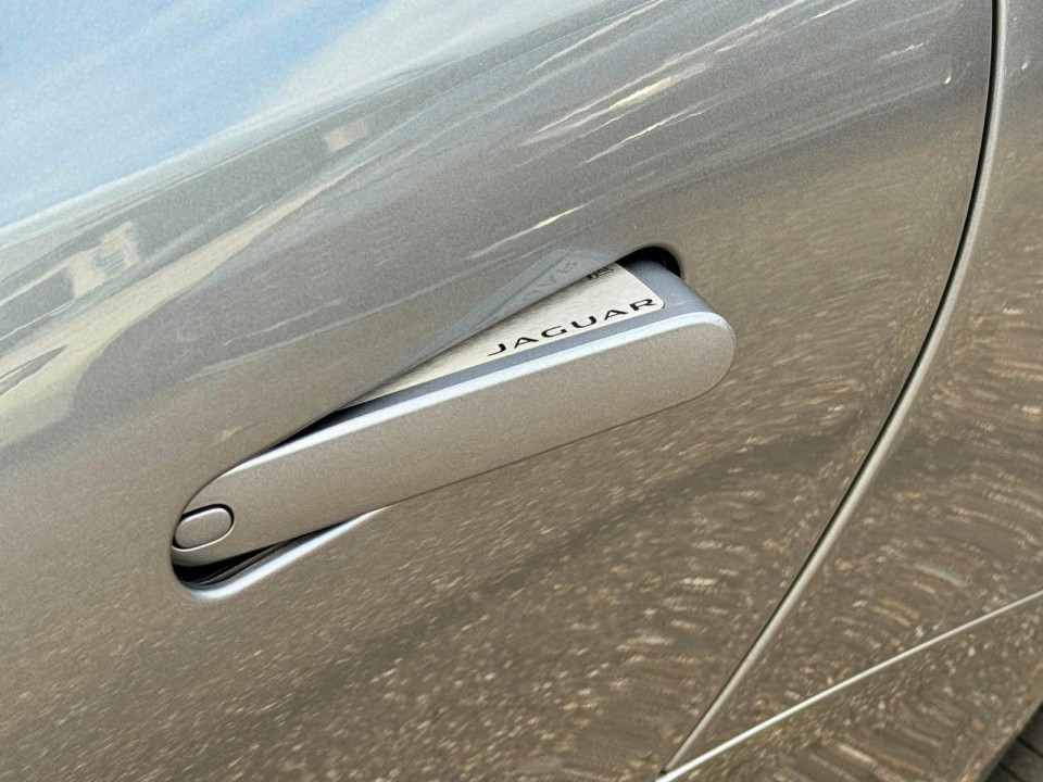 Jaguar F-Type P450 AWD R-Dynamic - foto 19