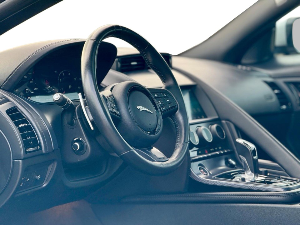 Jaguar F-Type P450 AWD R-Dynamic - foto 9