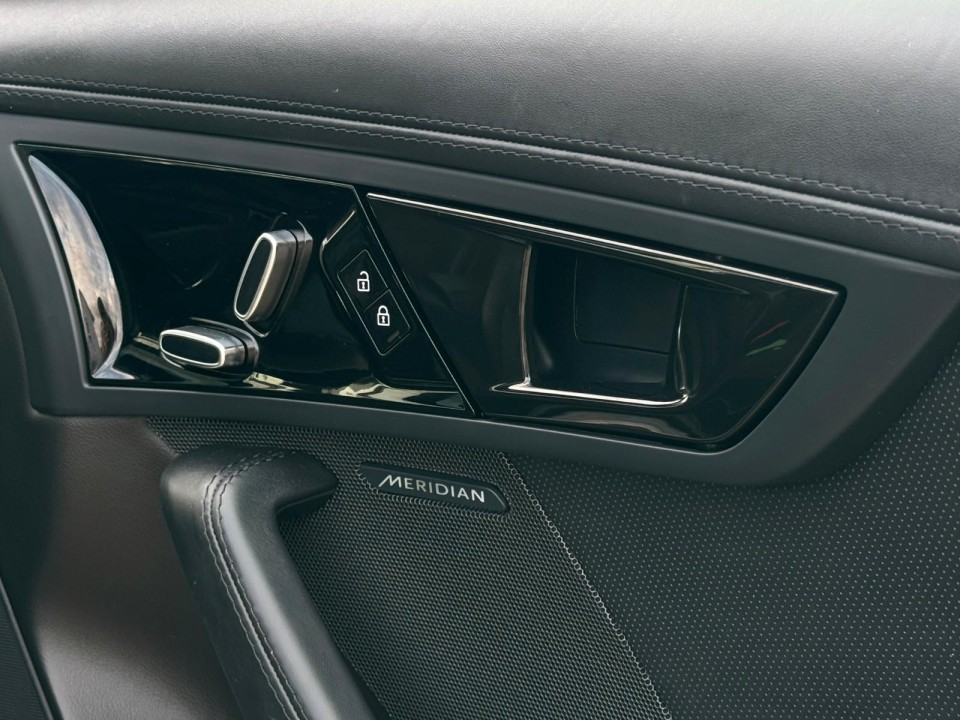 Jaguar F-Type P450 AWD R-Dynamic - foto 18