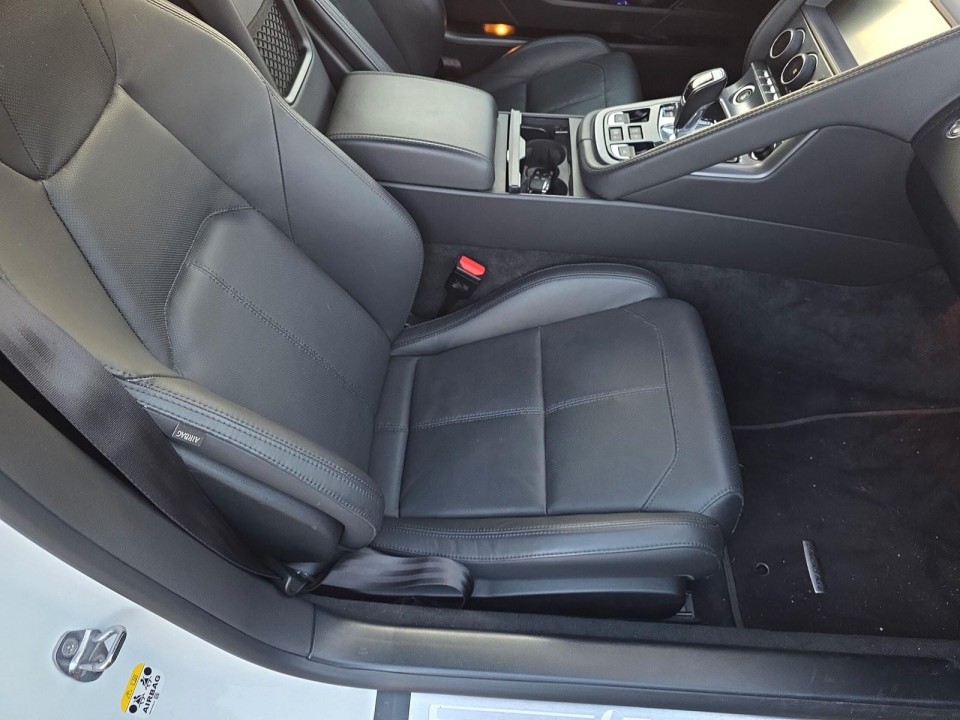 Jaguar F-Type P450 R-Dynamic - foto 10