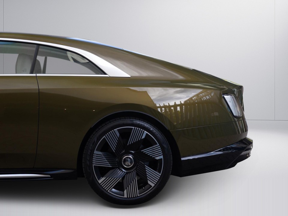 Rolls-Royce Spectre - foto 29