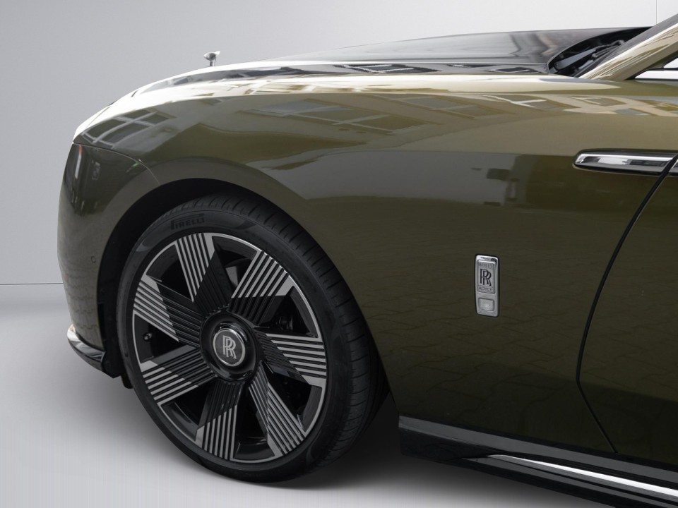 Rolls-Royce Spectre - foto 24
