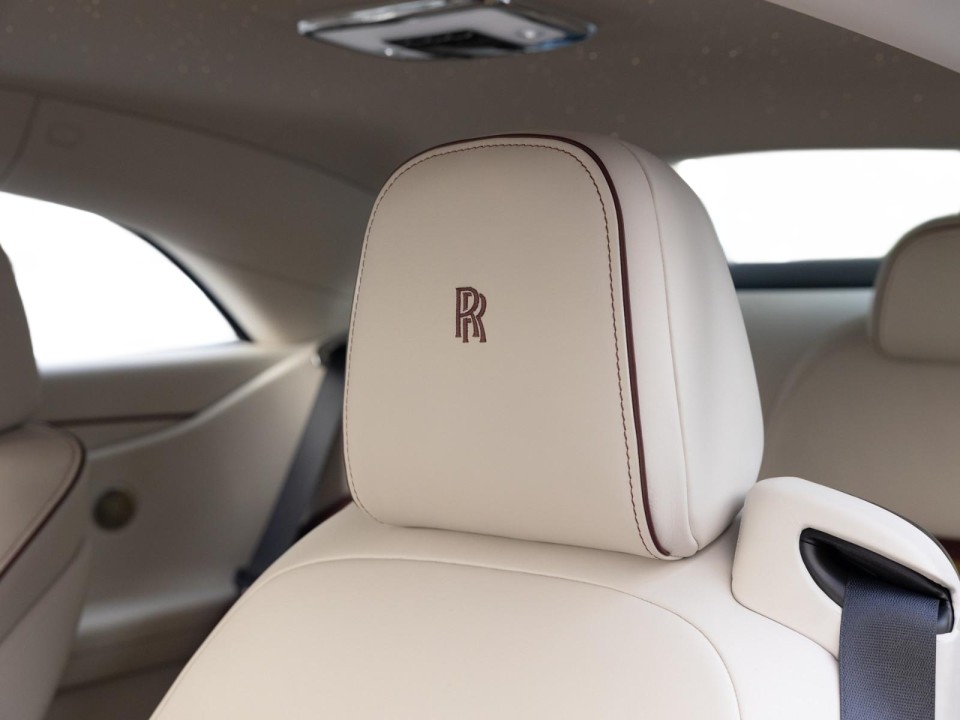 Rolls-Royce Spectre - foto 19